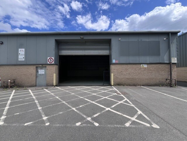 Gisburn Rd, Barrowford to rent Building Photo- Image 1 of 3