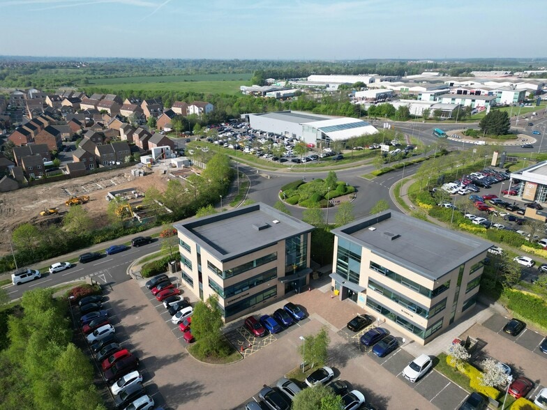 Kingfisher Way, Stockton On Tees to rent - Building Photo - Image 2 of 15