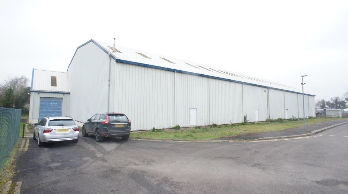 Broadway Ln, South Cerney for sale Primary Photo- Image 1 of 1