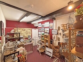 9 Wyle Cop, Shrewsbury to rent Interior Photo- Image 1 of 2