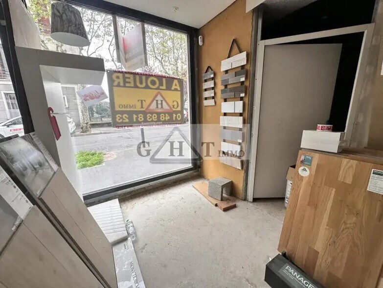 Retail in Alfortville to rent - Building Photo - Image 3 of 7