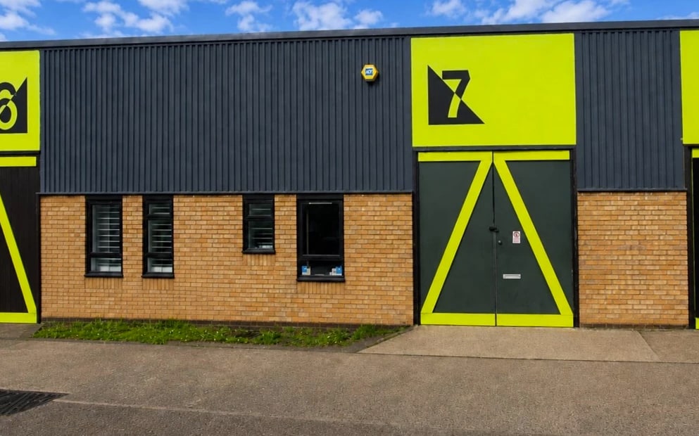 Judge Ct, Droitwich to rent Building Photo- Image 1 of 3