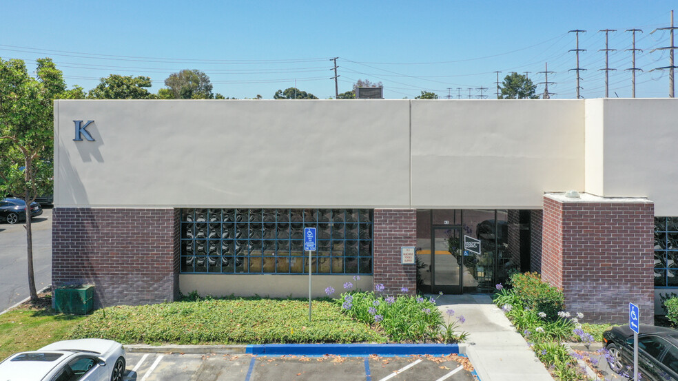 3505 Cadillac Ave, Costa Mesa, CA for sale - Building Photo - Image 1 of 17