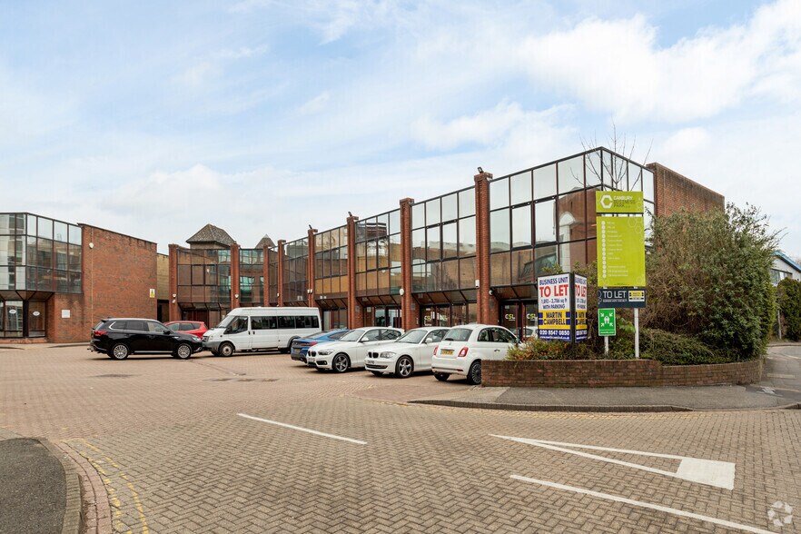 1 Elm Crescent, Kingston Upon Thames for sale - Primary Photo - Image 1 of 1