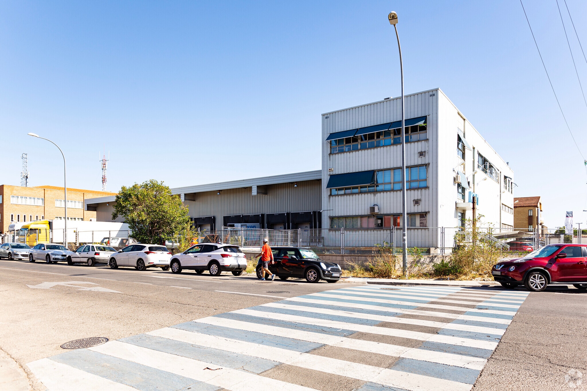 Industrial in Alcorcón, Madrid to rent Primary Photo- Image 1 of 6