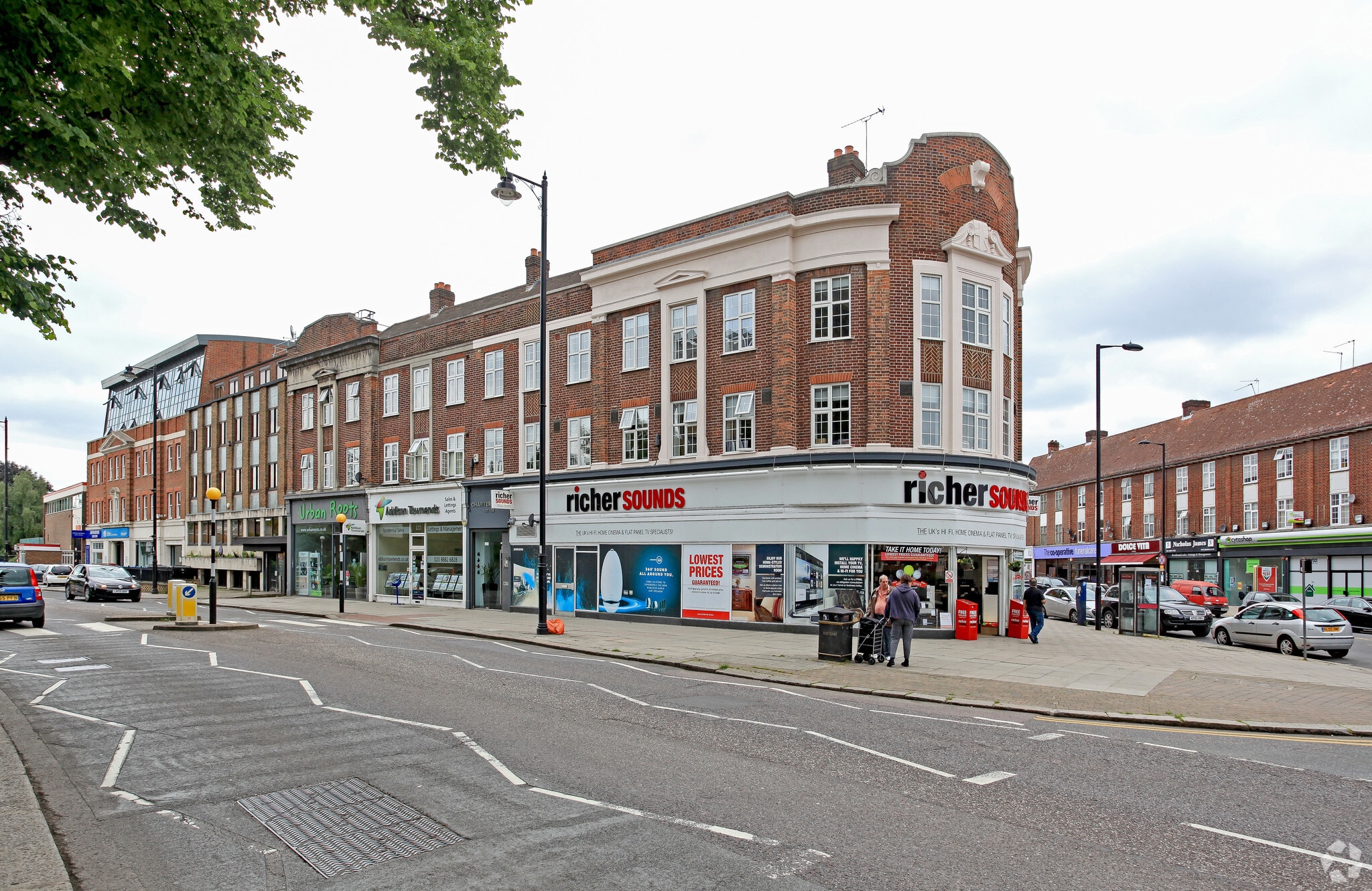 153-159 High St, London for sale Primary Photo- Image 1 of 7