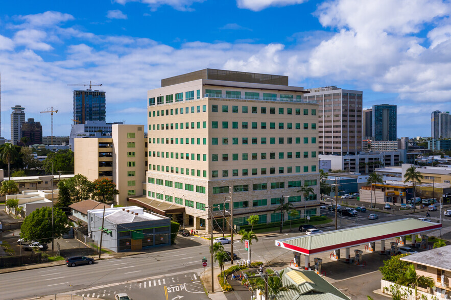 1401 S Beretania St, Honolulu, HI for rent - Building Photo - Image 1 of 4