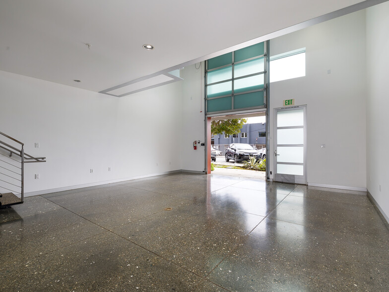 227 California St, El Segundo, CA for rent - Building Photo - Image 2 of 45