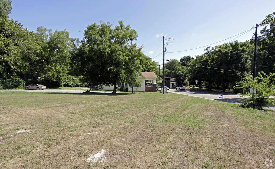 398 N Main St, Clinton, TN for sale - Primary Photo - Image 1 of 1