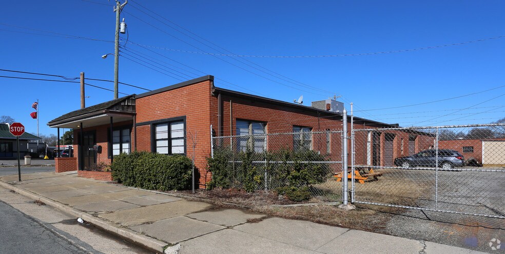 710 Dawn St, Richmond, VA for rent - Primary Photo - Image 3 of 6