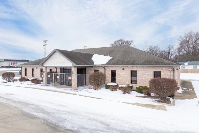 More details for 2965 S MacArthur Blvd, Springfield, IL - Office for Auction