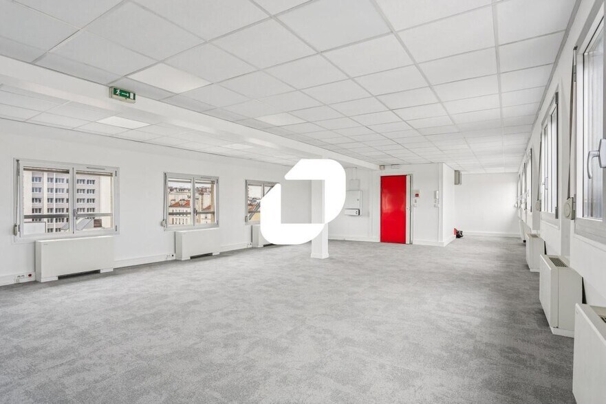Office in Issy-les-Moulineaux to rent - Interior Photo - Image 1 of 8