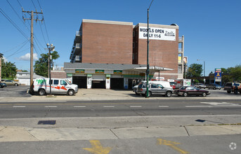 7200 W Addison St, Chicago, IL for sale Building Photo- Image 1 of 1