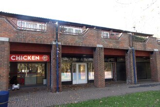 7-9 Chalvedon Sq, Basildon to rent Building Photo- Image 1 of 6