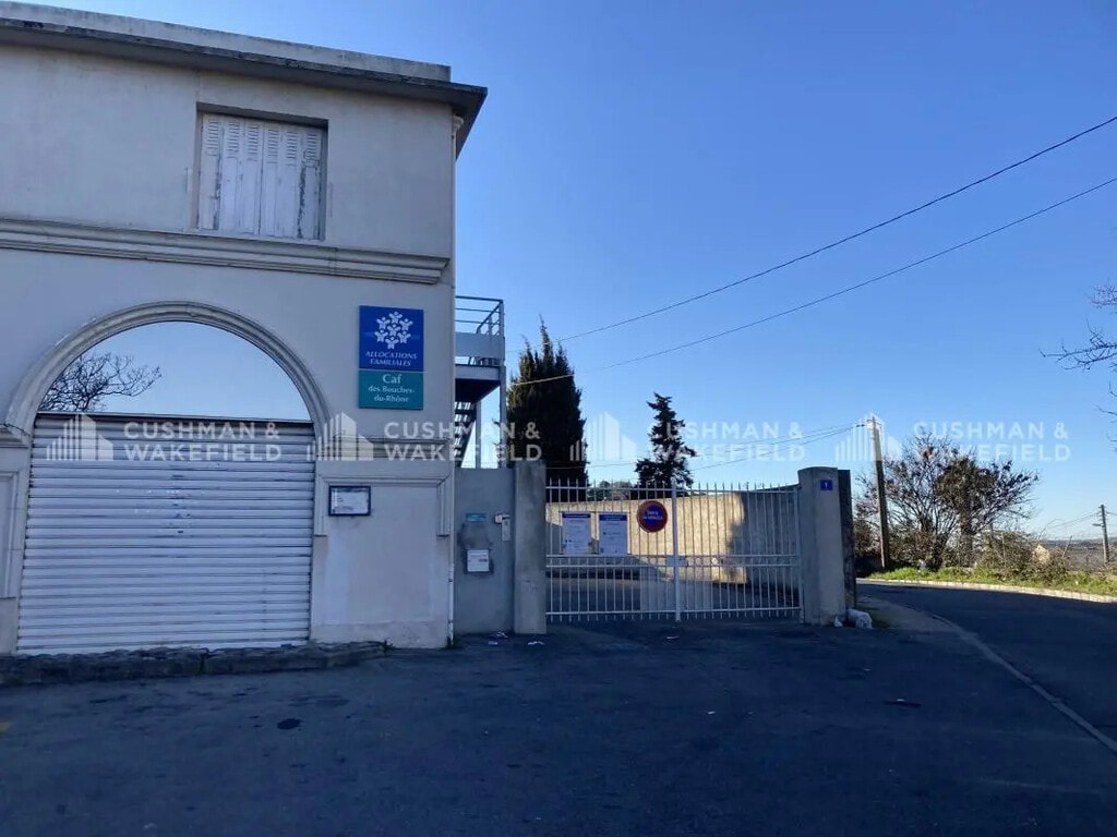 Vente Bureaux 564 m² - Photo 1
