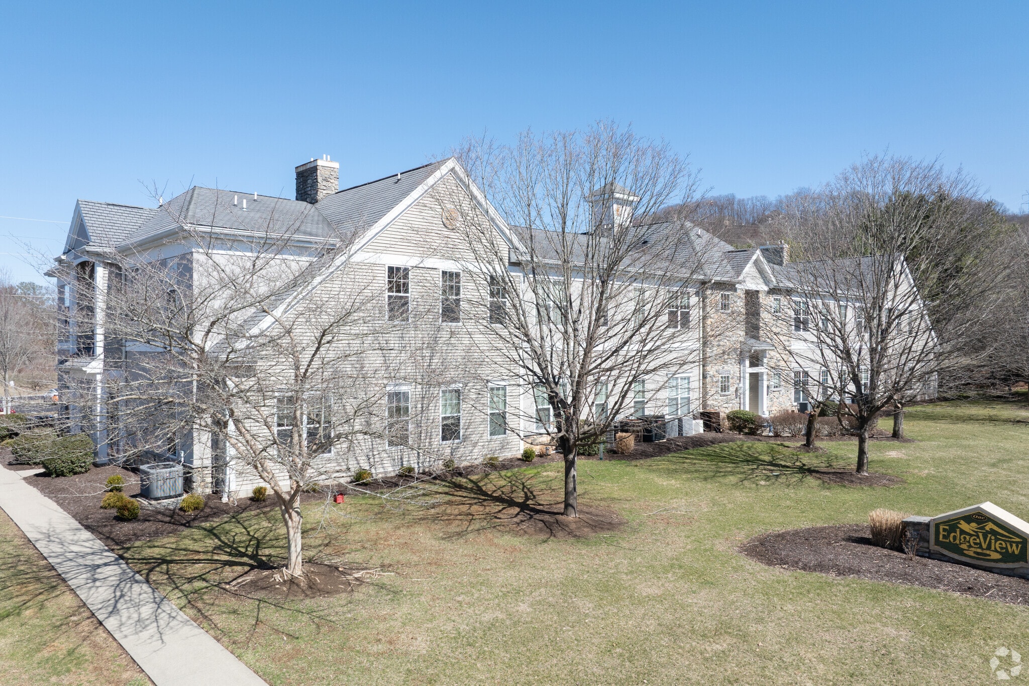 1 Edgeview Dr, Hackettstown, NJ to rent Building Photo- Image 1 of 13