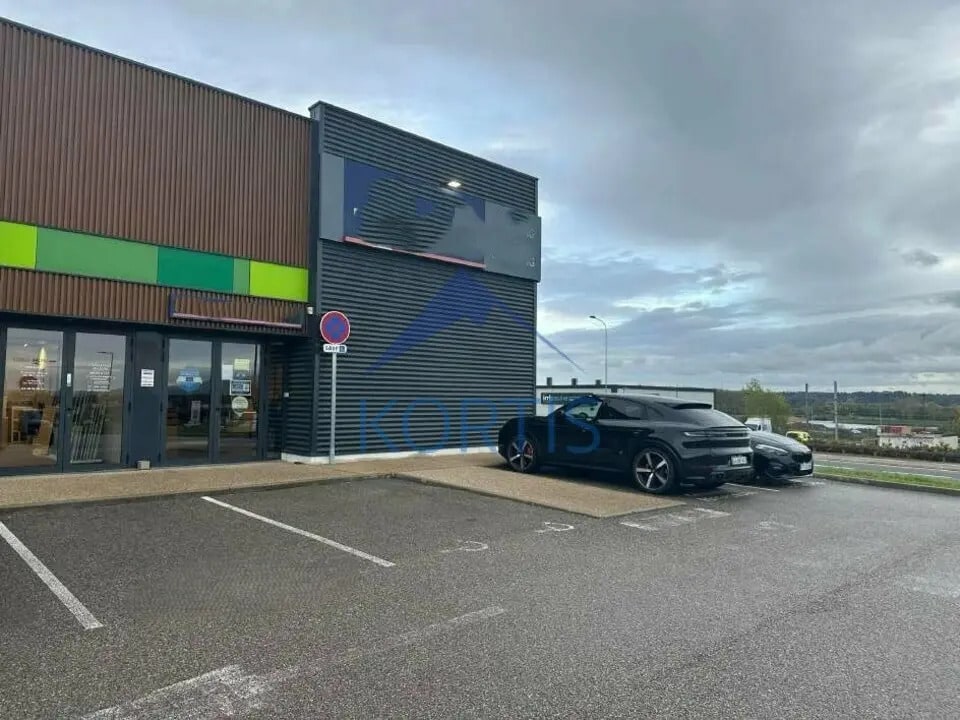 Location Commerce 381 m² - Photo 1