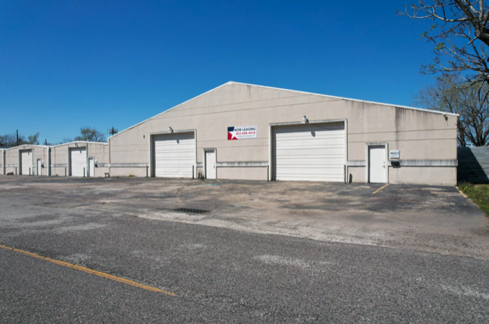 8301 Braniff St, Houston, TX for rent Building Photo- Image 1 of 4