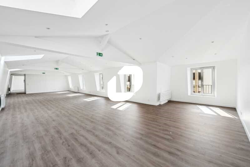 Office in Nanterre to rent - Interior Photo - Image 1 of 14