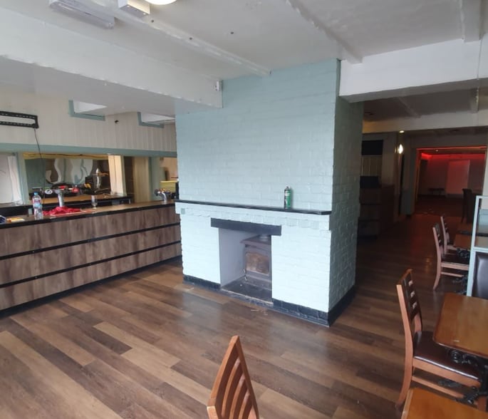 117-118 St Annes Rd, Willenhall for sale - Interior Photo - Image 3 of 64
