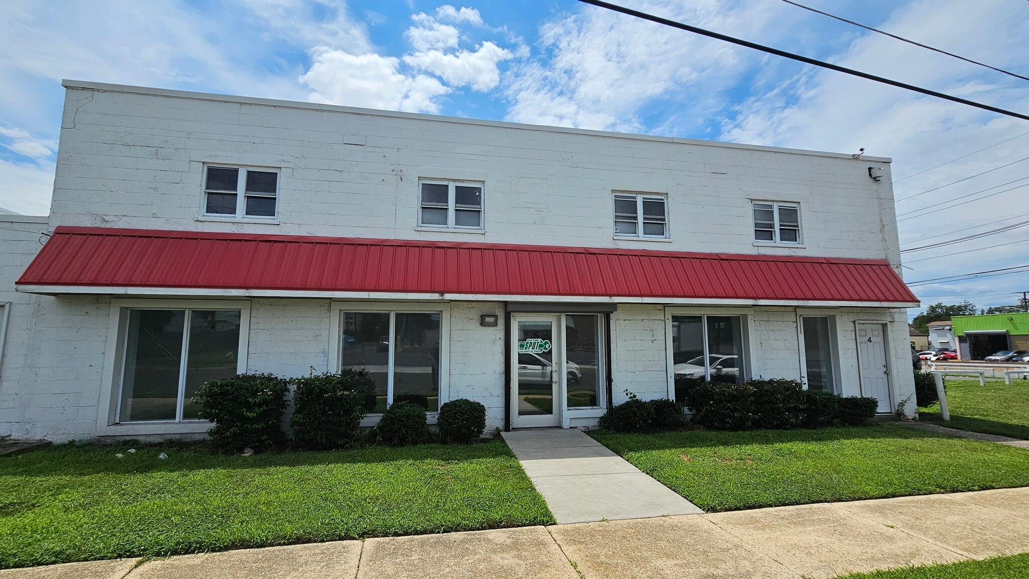 5910 S Crescent Blvd, Pennsauken, NJ to rent Interior Photo- Image 1 of 1