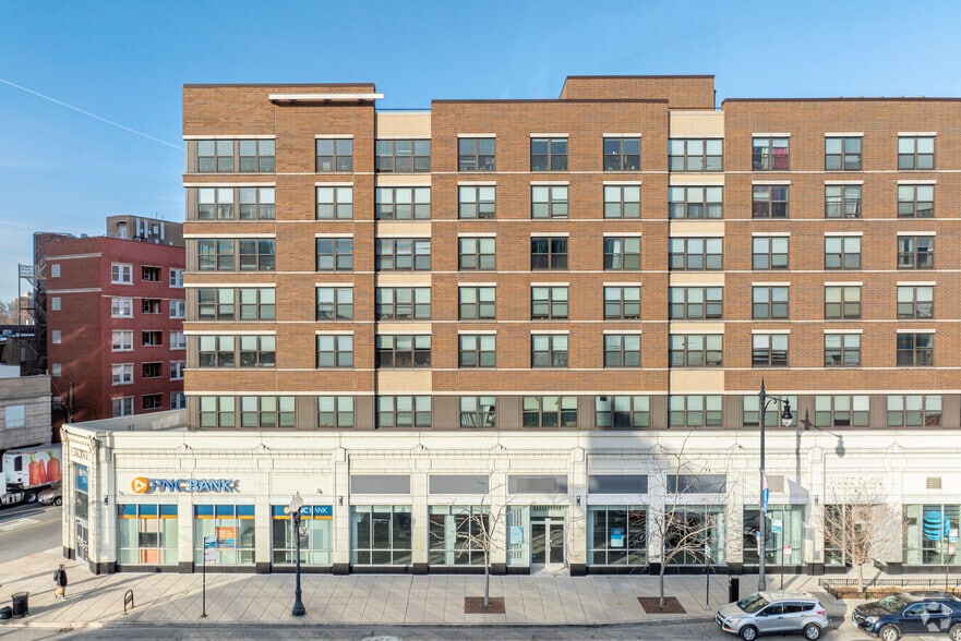 4400 N Broadway St, Chicago, IL for rent - Building Photo - Image 2 of 6