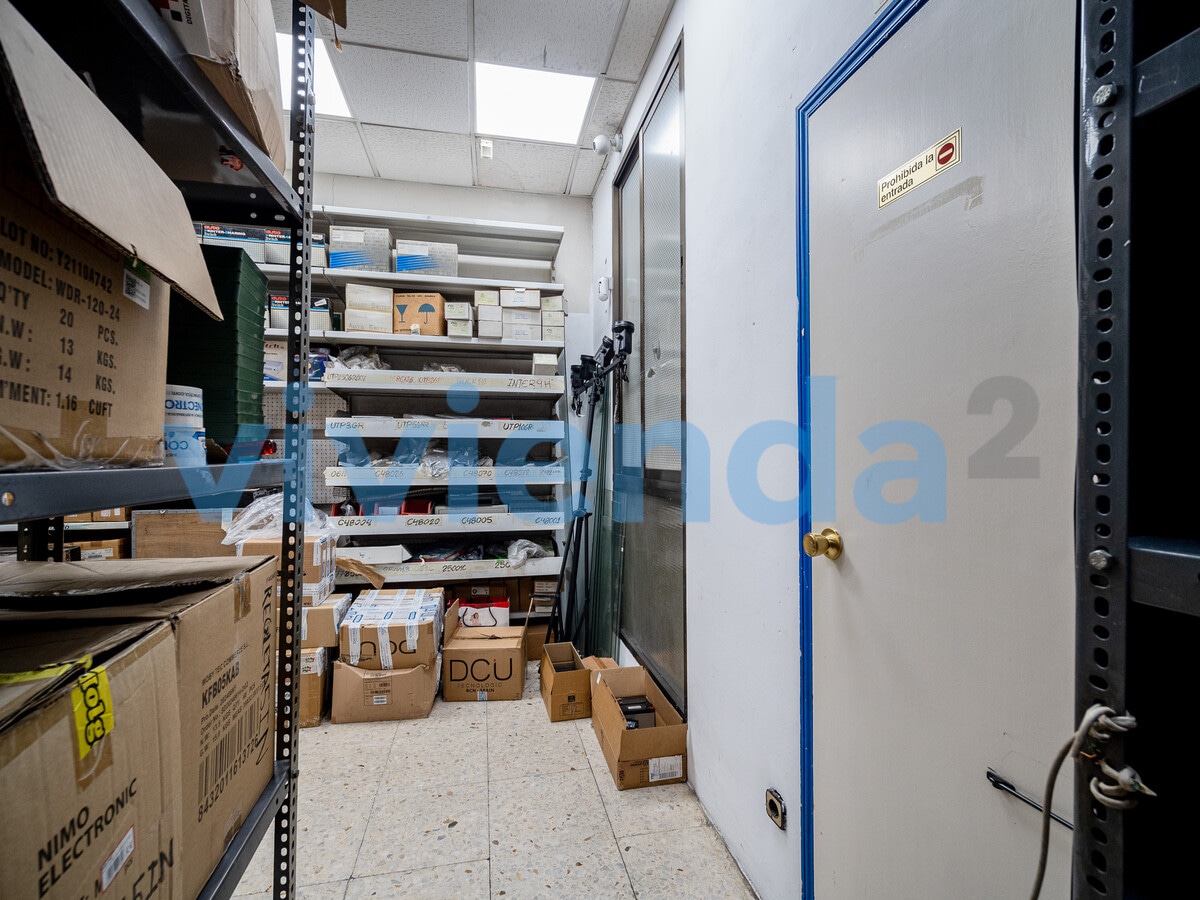 Madrid, MAD 28009 - Unit 01 -  - Interior Photo - Image 1 of 24