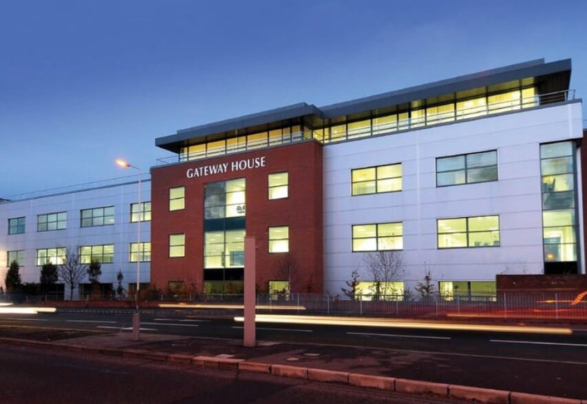 Old Hall Rd, Wirral for sale - Building Photo - Image 1 of 1