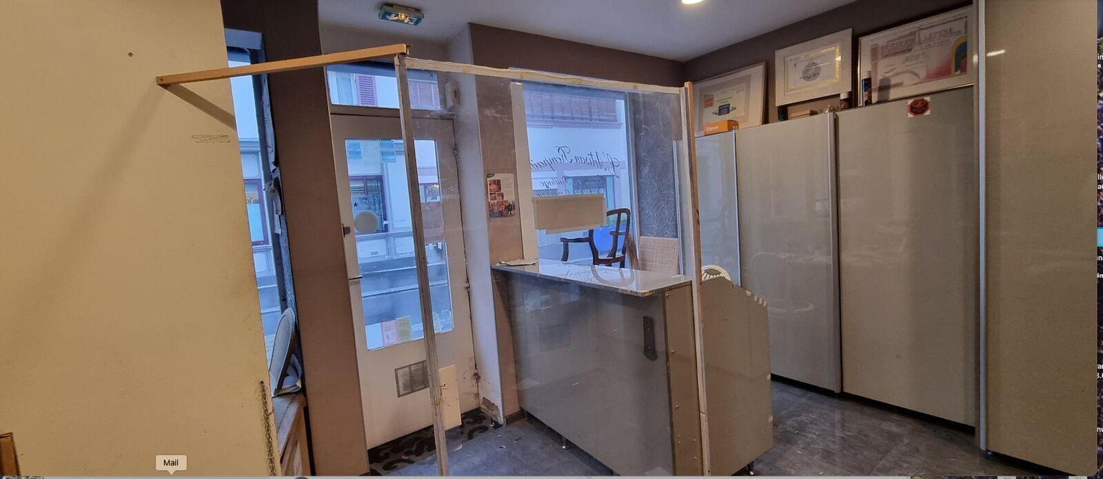 Retail in Paris for sale Building Photo- Image 1 of 5