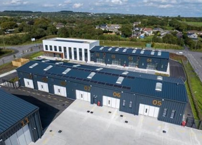 111 Gate Rd, Penygroes to rent - Building Photo - Image 2 of 6