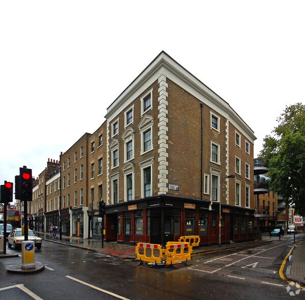 394-396 St John St, London to rent - Building Photo - Image 2 of 6
