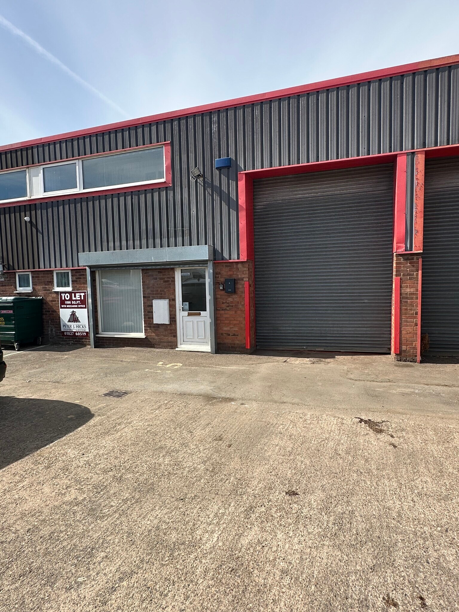 Unit 16 Ariane, Lichfield Road Industrial Estate, Tamworth to rent Building Photo- Image 1 of 9