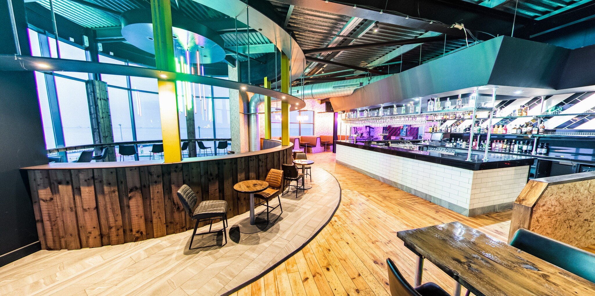 1A Beach Esplanade, Aberdeen to rent Building Photo- Image 1 of 12