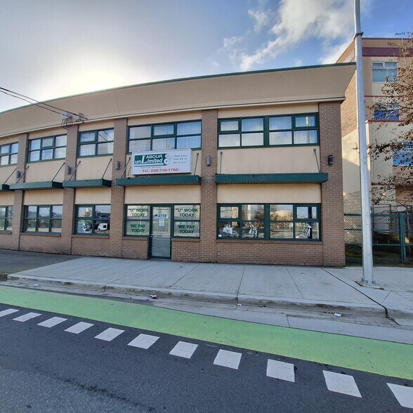 10 Esplanade Ave, Nanaimo, BC for sale - Building Photo - Image 1 of 1