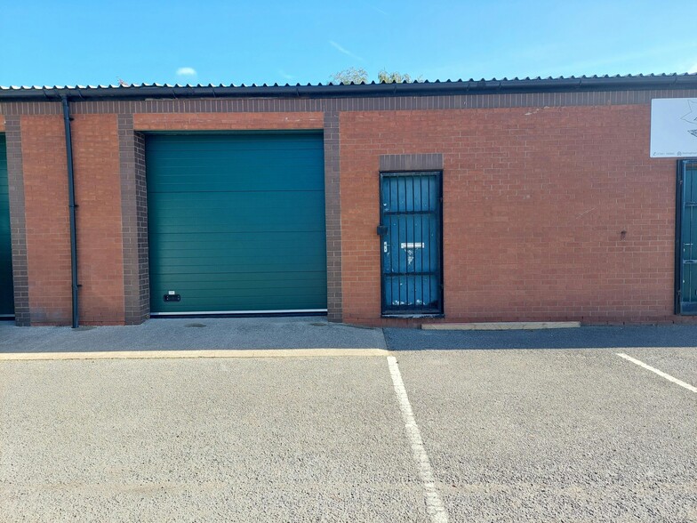 Bawtry Rd, Doncaster to rent - Building Photo - Image 1 of 5