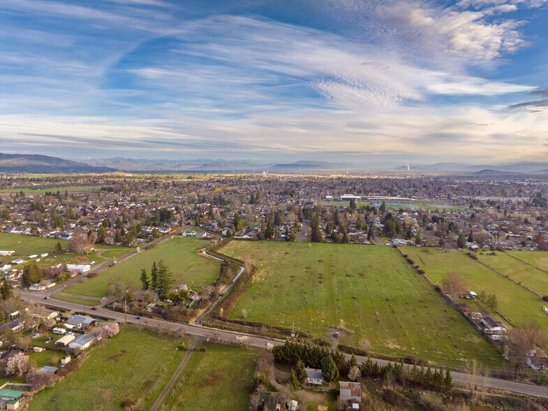 0 Orchard Home, Medford, OR for sale - Building Photo - Image 3 of 11