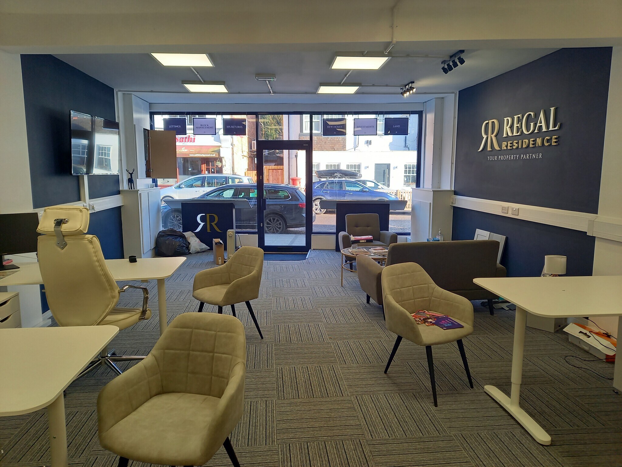 12 Lower Rd, Chorleywood for sale Interior Photo- Image 1 of 1