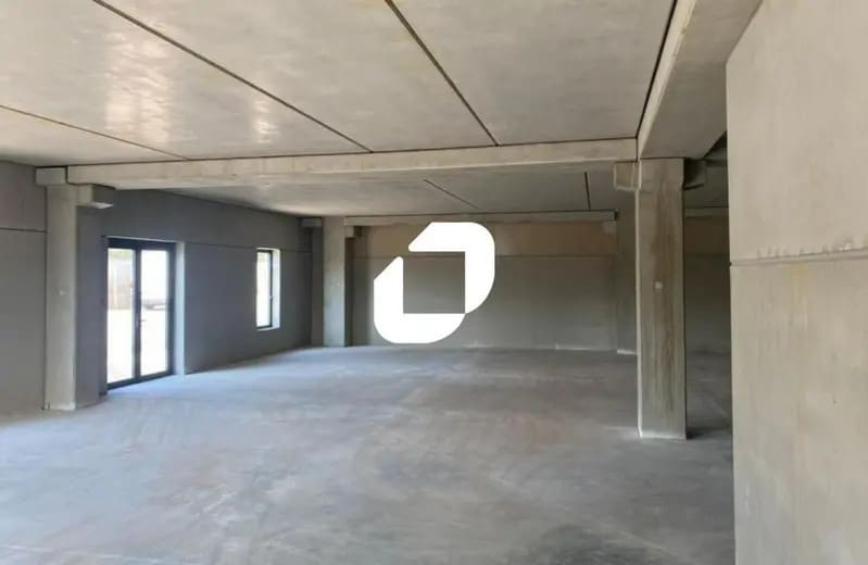 Retail in Issy-les-Moulineaux to rent - Interior Photo - Image 2 of 6