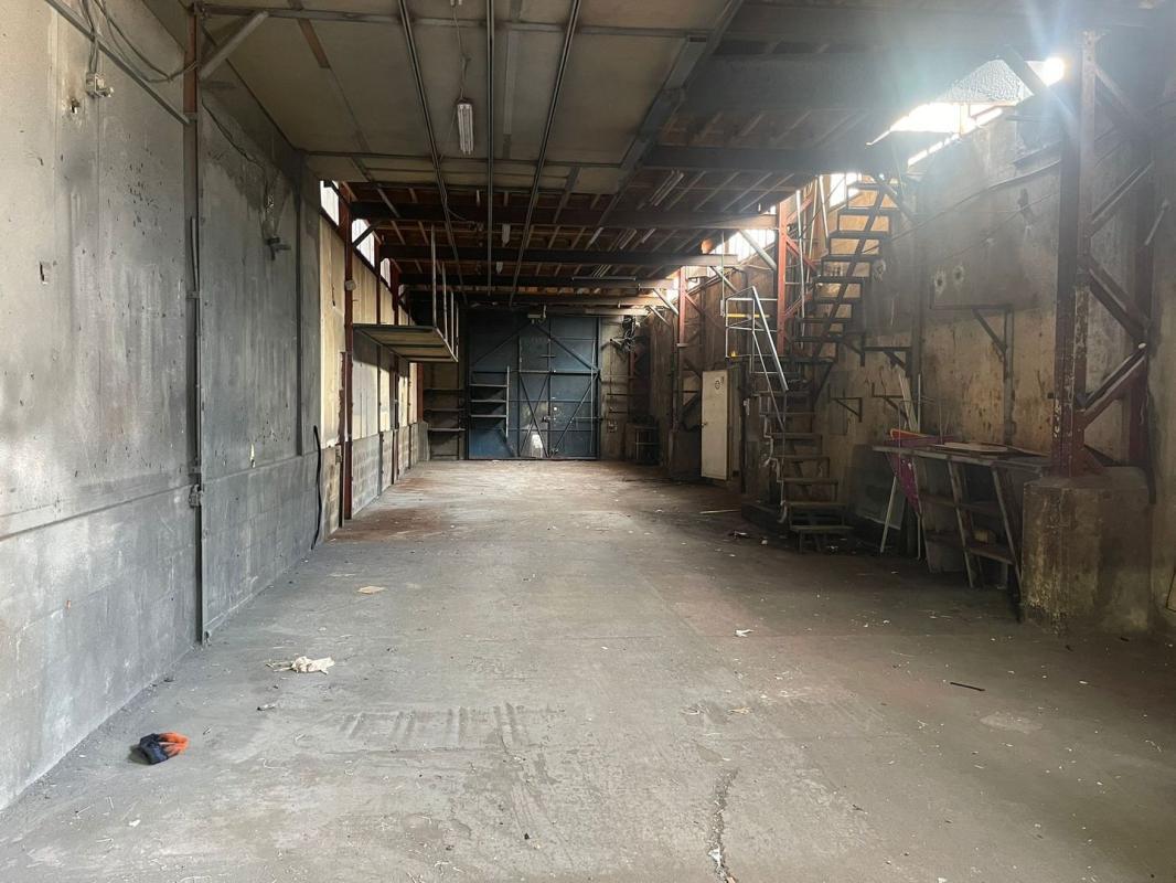 Light Industrial in Aubervilliers to rent Interior Photo- Image 1 of 32