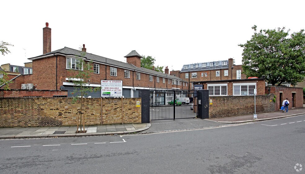 2A Askew Cres, London W12 9DP UK