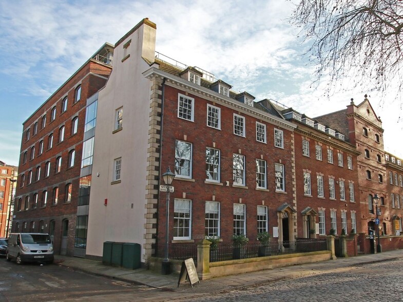 10 Queen Sq, Bristol for rent - Building Photo - Image 3 of 6