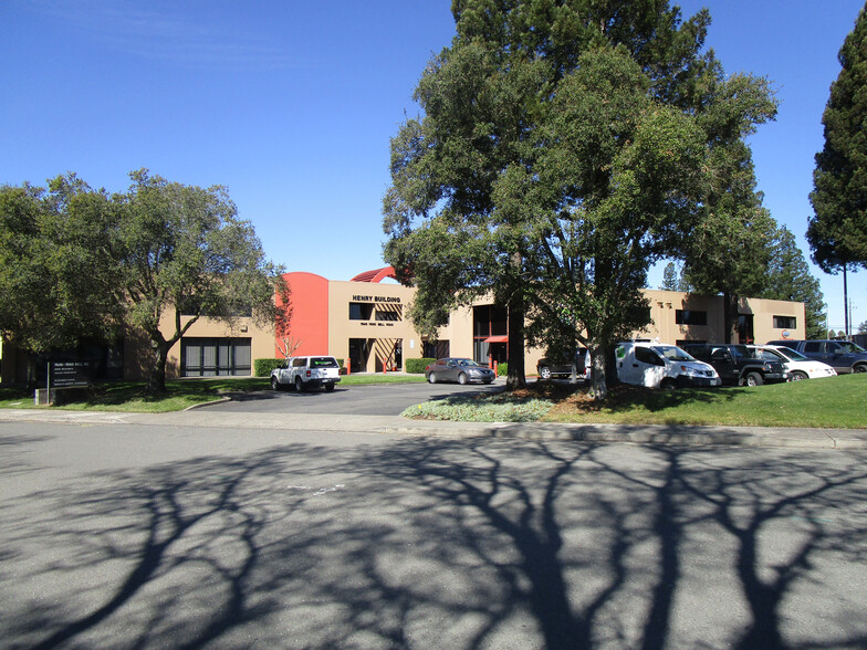 7640-7660 Bell Rd, Windsor, CA for sale - Building Photo - Image 1 of 1