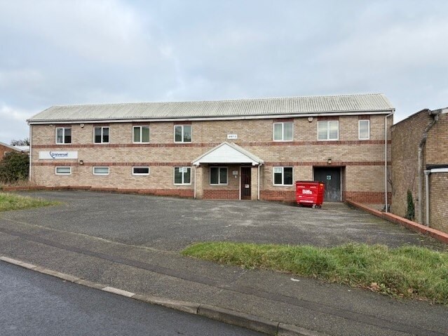 Farthing Rd, Ipswich to rent Primary Photo- Image 1 of 7
