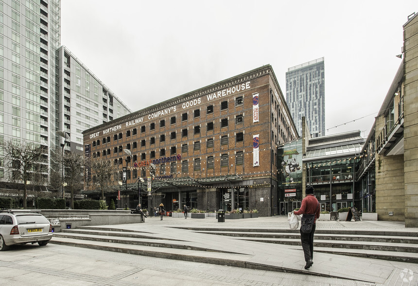 225-297 Deansgate, Manchester for rent - Primary Photo - Image 1 of 15