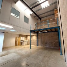 Downsview Rd, Wantage to rent Interior Photo- Image 1 of 6