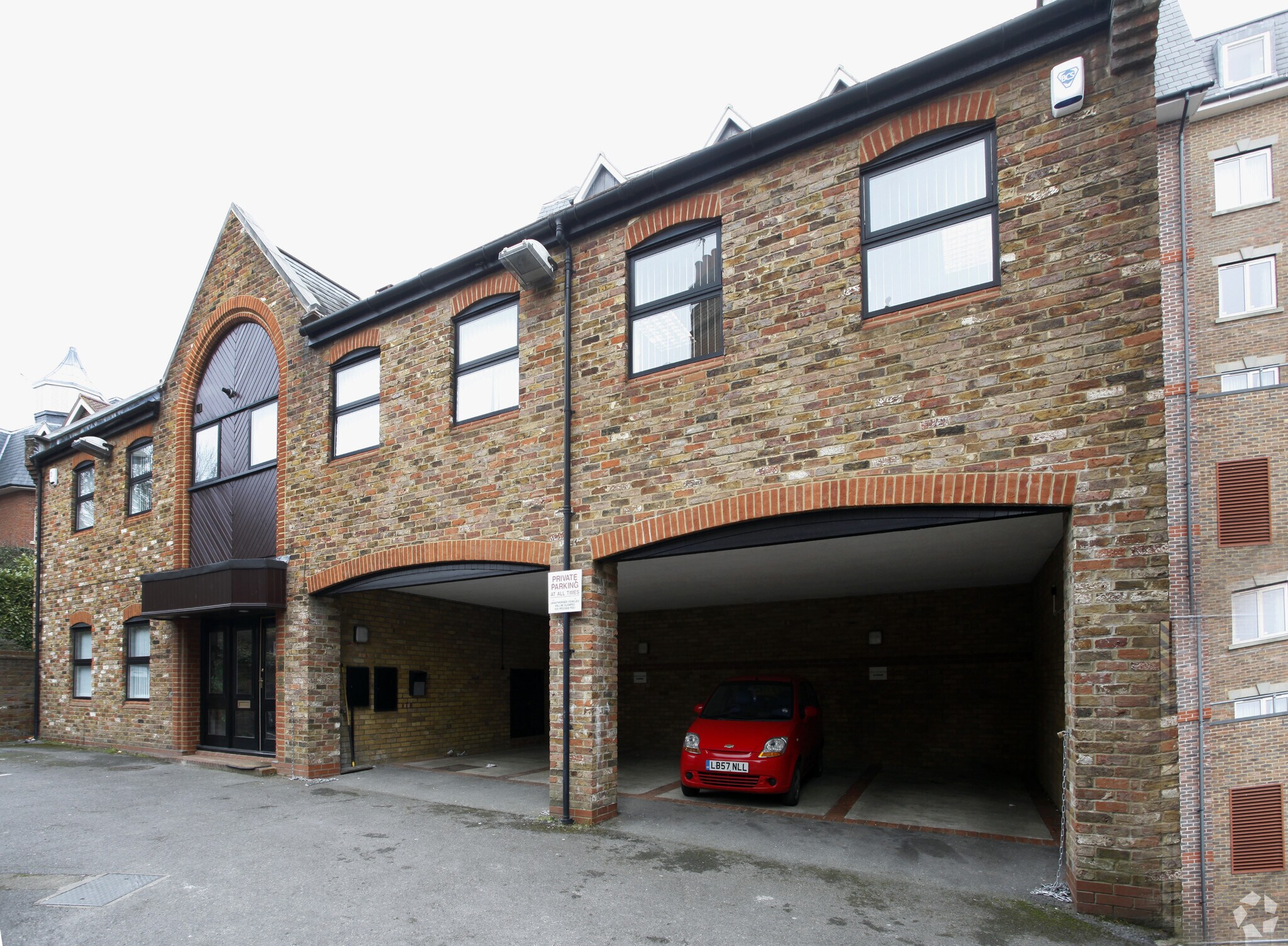 18A North St, Leatherhead for sale Primary Photo- Image 1 of 1