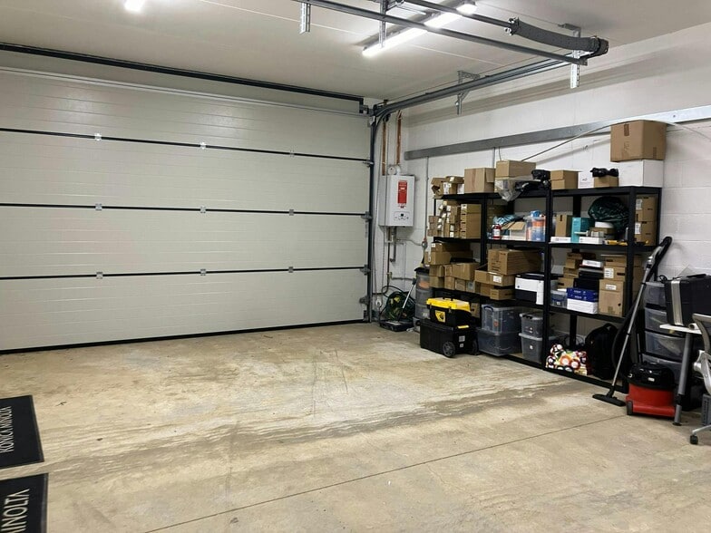 Barker Rd, Cramlington to rent - Interior Photo - Image 2 of 5