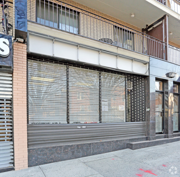 21-31 21st Ave, Astoria, NY for sale - Building Photo - Image 1 of 1