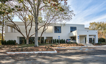 2160 Capital Cir NE, Tallahassee, FL for rent Building Photo- Image 1 of 26