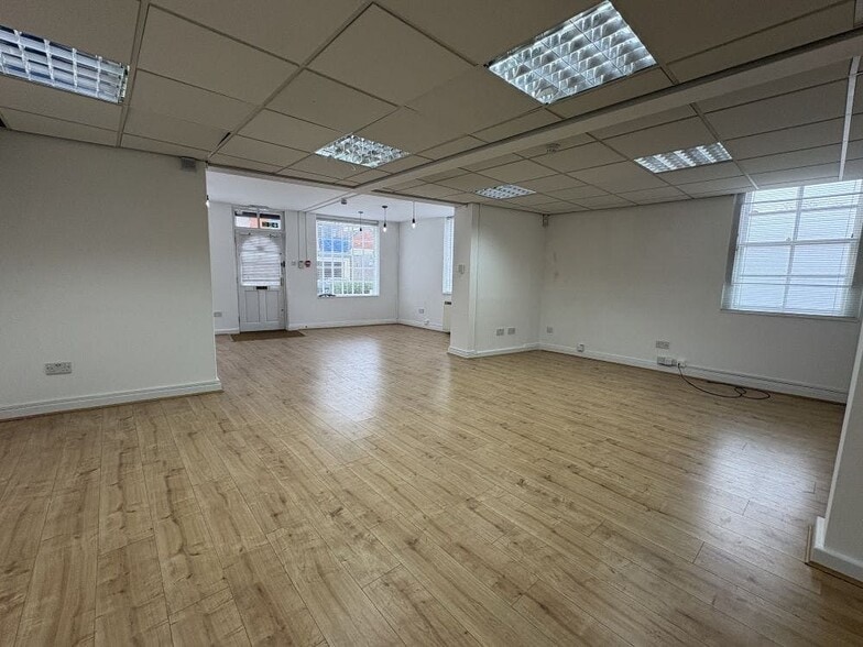 Calthorpe St, Banbury to rent - Building Photo - Image 3 of 9